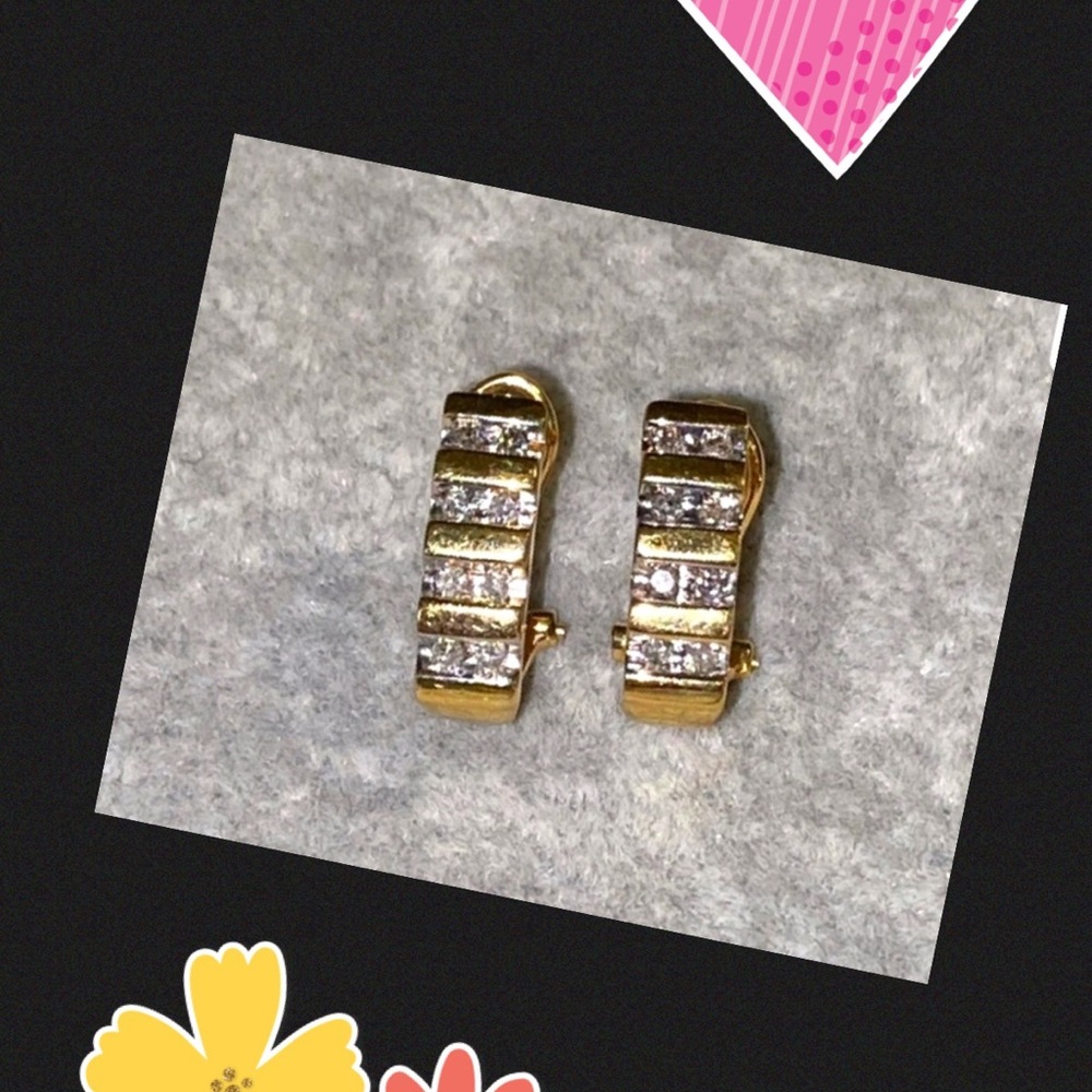 14K Gold earrings with diamonds